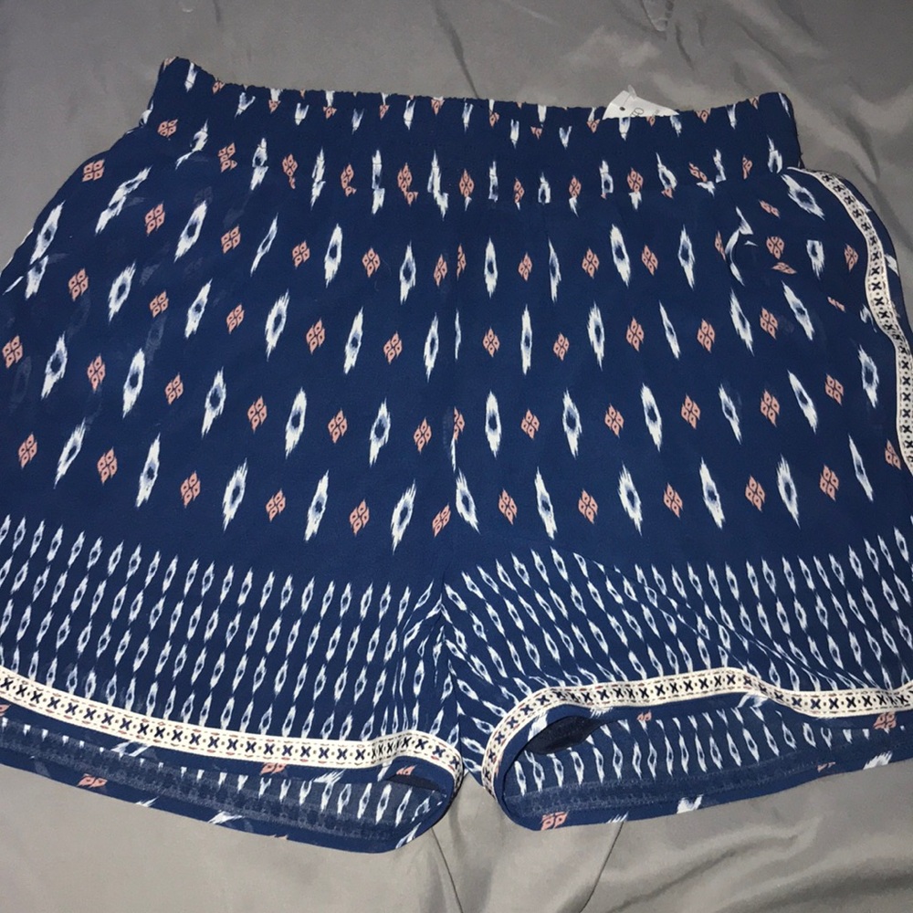 Cato dressy shorts (size M)